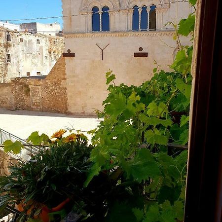 Dimora Montalto,Indipendente Con Terrazzo Privato Villa Syracuse Bagian luar foto